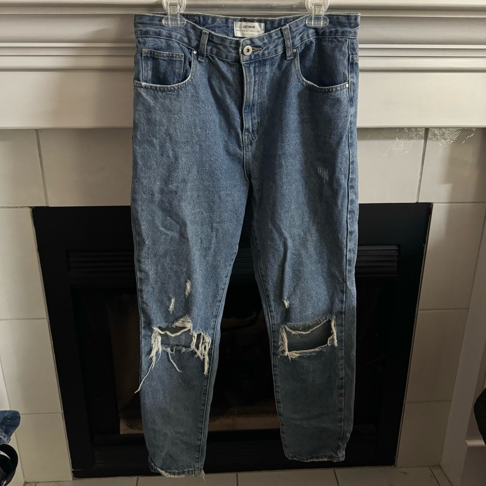 Cotton-On Distressed High Rise Mom Jeans Size 10